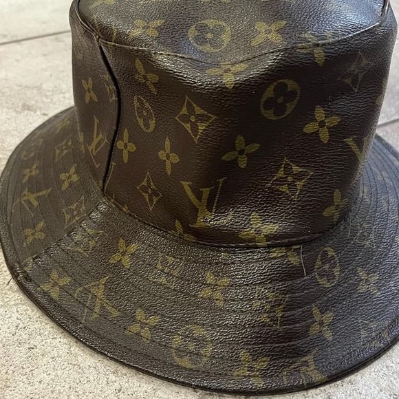 Vintage Louis Vuitton Bucket Hat - Picture 5 of 6